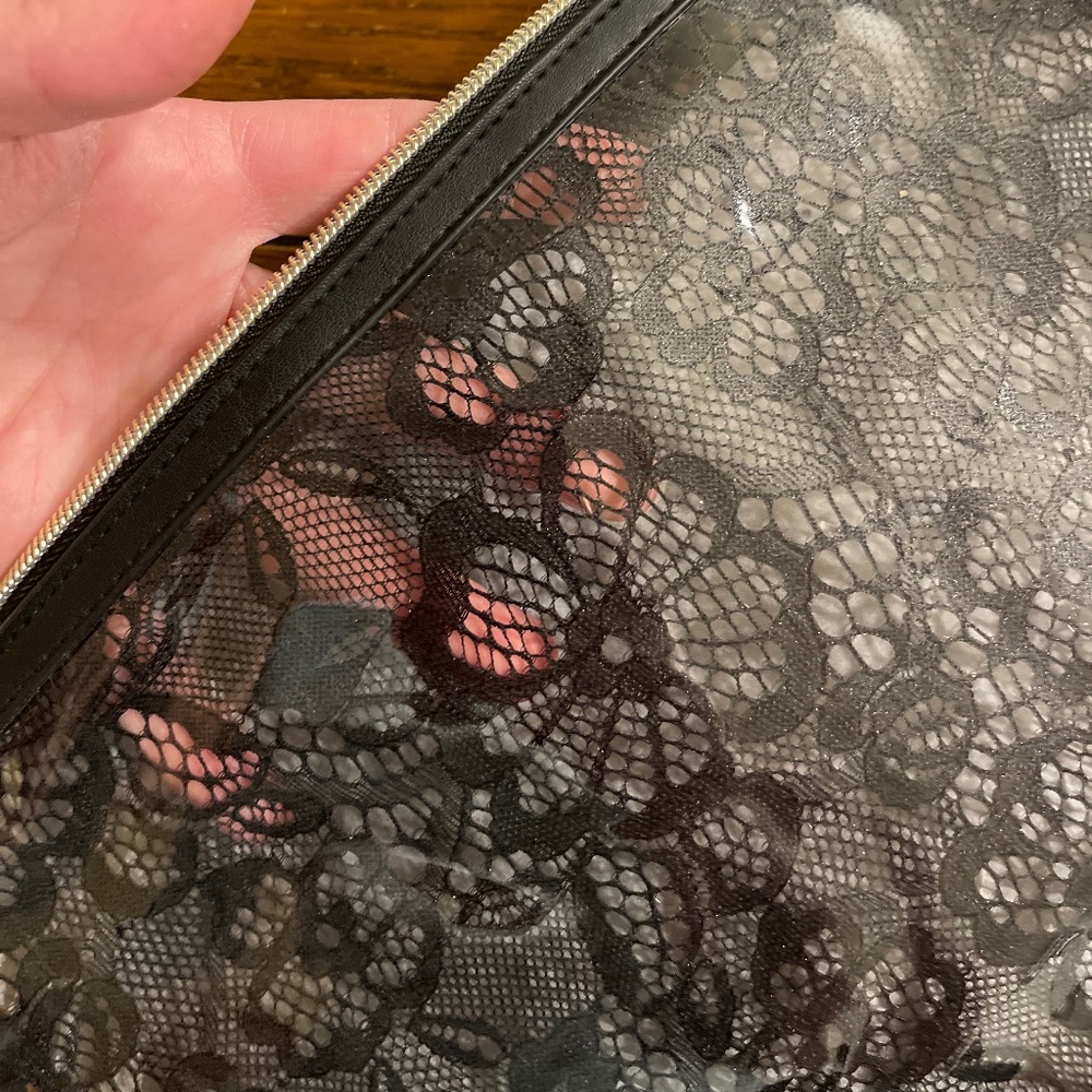 Victoria's Secret PINK Toiletry Makeup Bag Clutch Black NWT